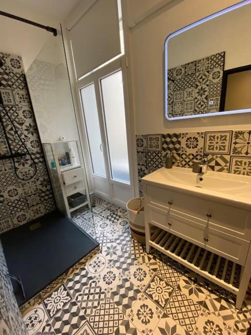 Appartement Paul Riquet Avec Place De Parking Béziers Kültér fotó
